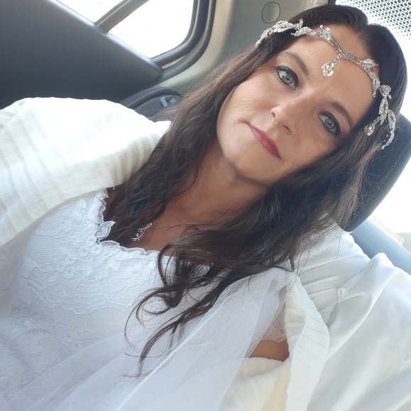 Meet your Posher, Kristina - Picture 2 of 8